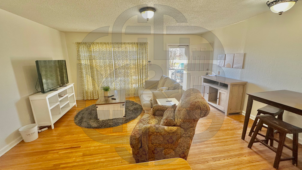 1258 N Crestway St - Photo 5 of 20