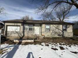 featured image of 1420 E 31st St S