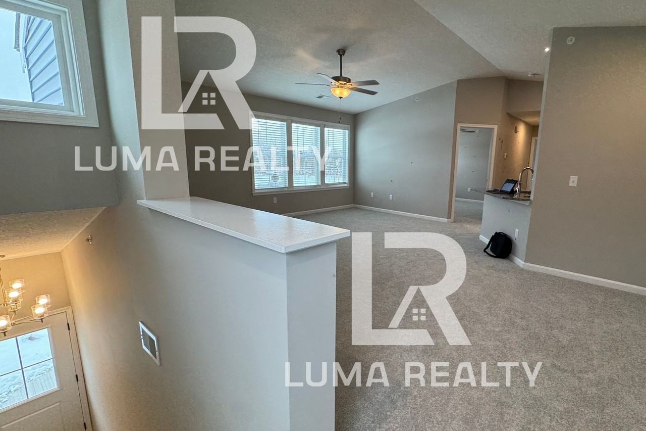 518 Glenhaven Way - Photo 2 of 14