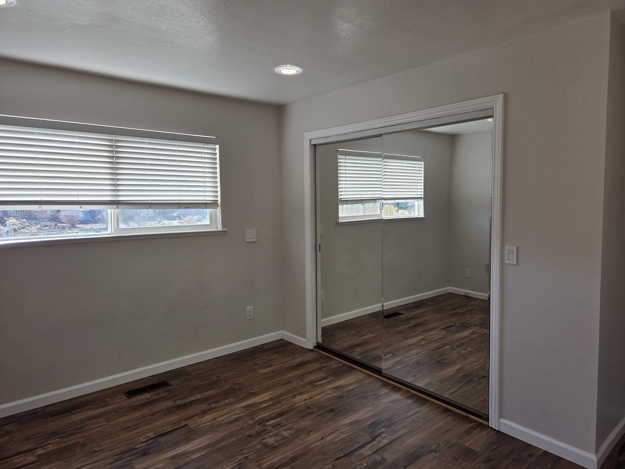 1169 Meadow Ct - Photo 6 of 20