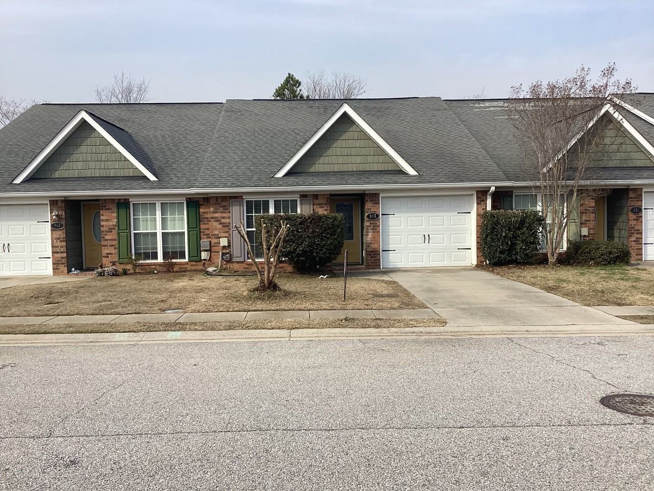 853 Bryan Cir - Photo 2 of 2