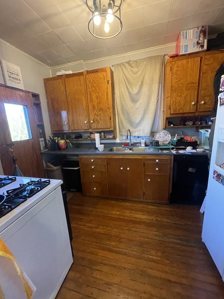 82 Estella Ave - Photo 3 of 14