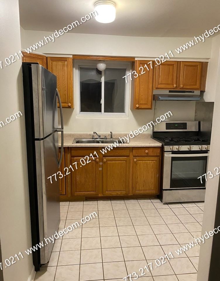 10059 S La Salle St #1 - Photo 5 of 9