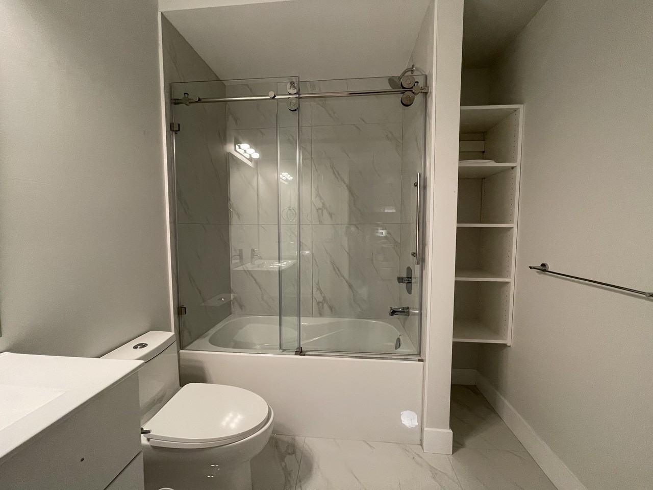 7280 Inlet Drive - Photo 3 of 5