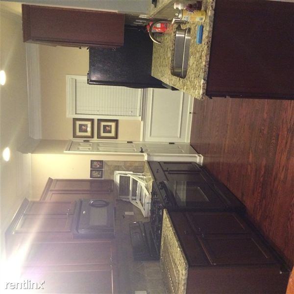 3377 Thornbridge Dr - Photo 2 of 14