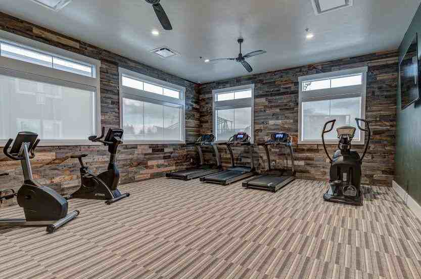 1329 Sw Pumice Ave - Photo 5 of 19