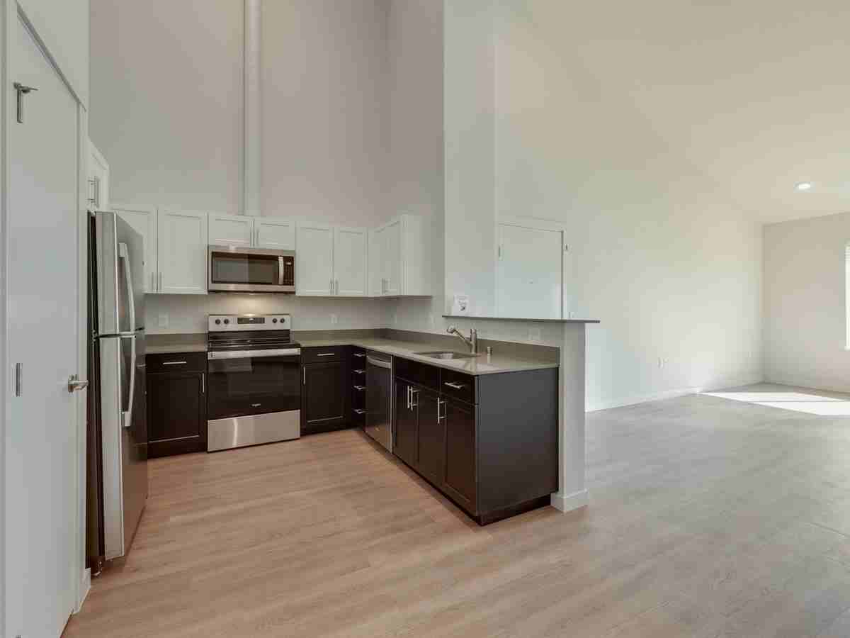 6900 Ne 154th Ave - Photo 4 of 20