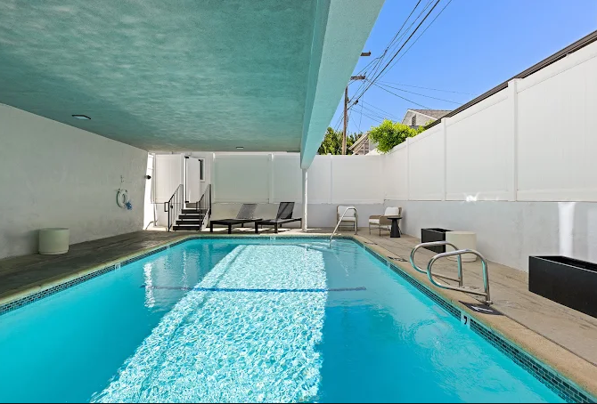 1435 Stanley Ave - Photo 5 of 10