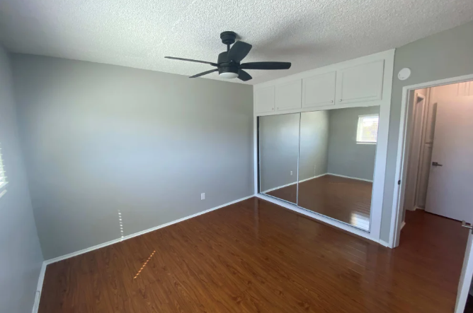 1435 Stanley Ave - Photo 7 of 10