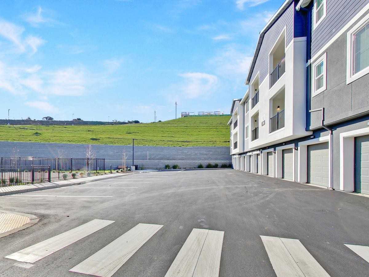 300 Opus Lane - Photo 4 of 50