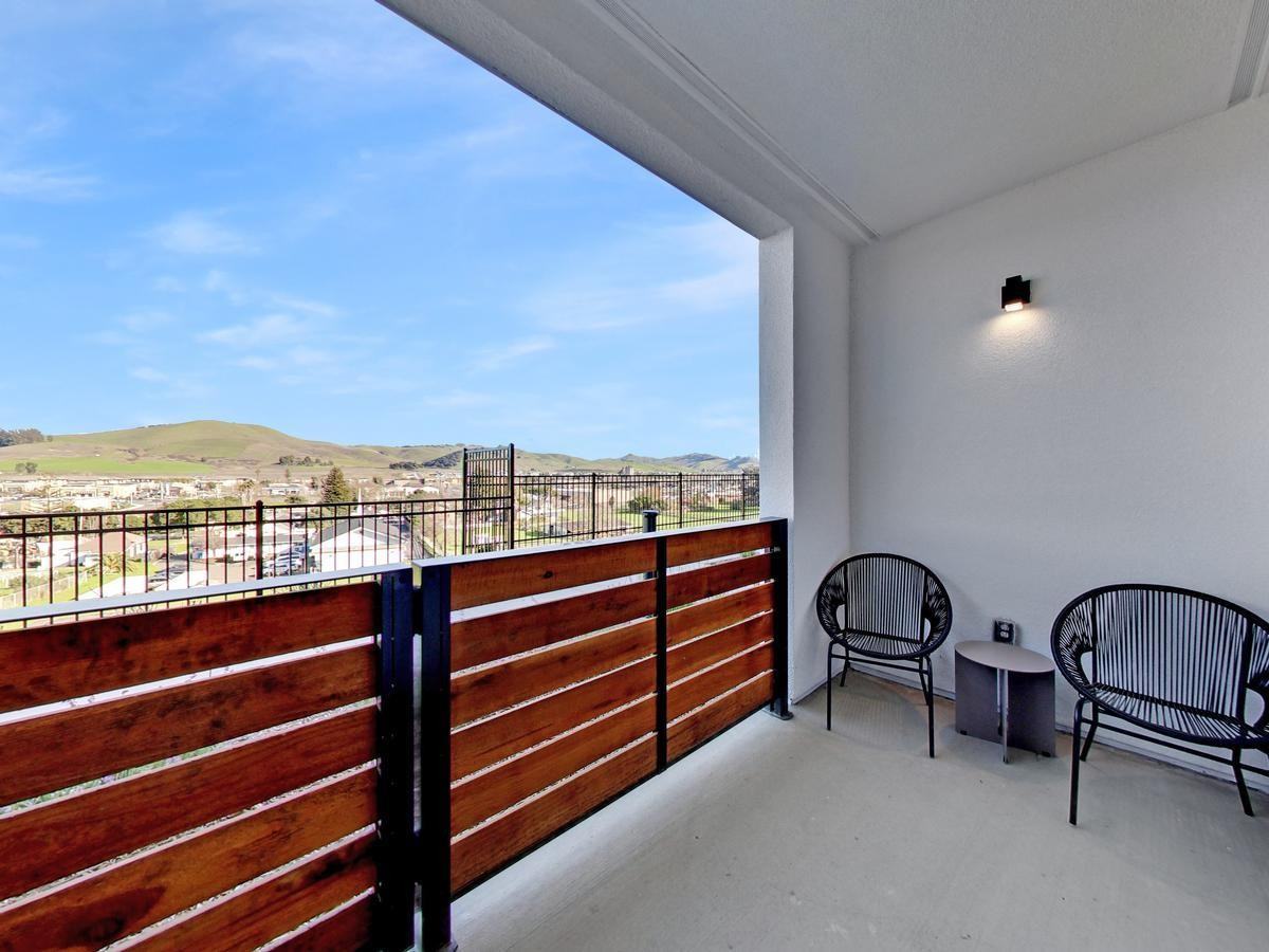 300 Opus Lane - Photo 7 of 50