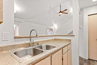306 Ne 104th Ave - Photo 1 of 1