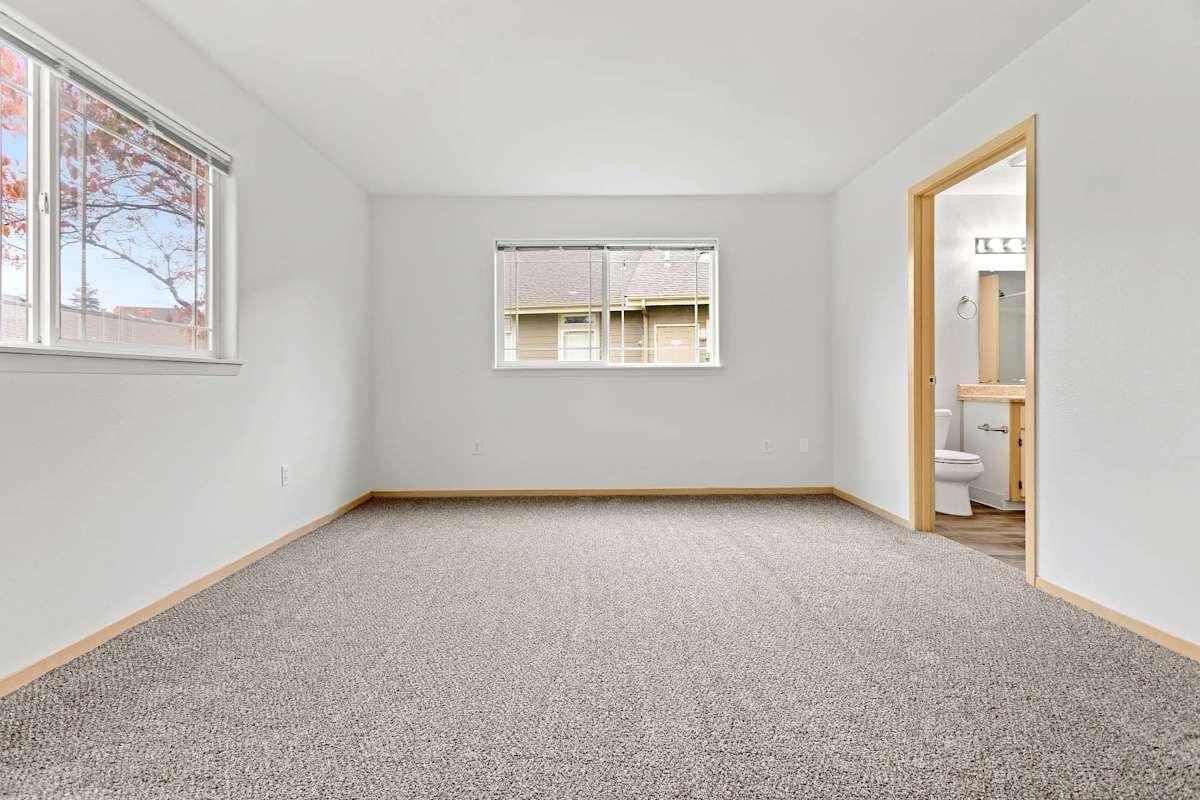 306 Ne 104th Ave - Photo 6 of 50