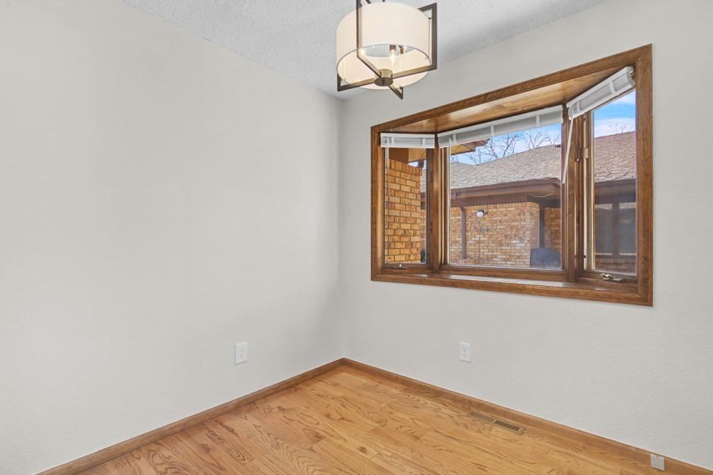 3089 Aspen Dr - Photo 3 of 16