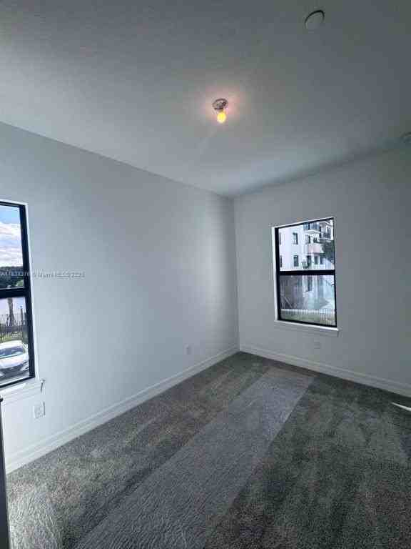 Nw 82nd Ter - Photo 5 of 10