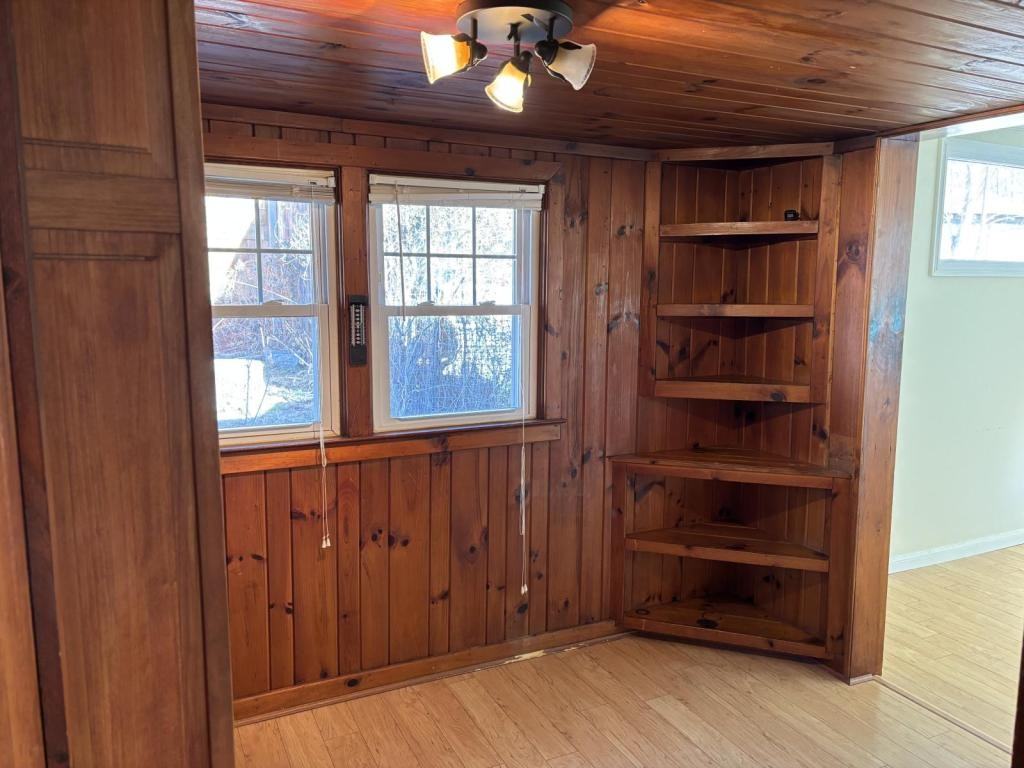 17 Killian Rd - Photo 6 of 21