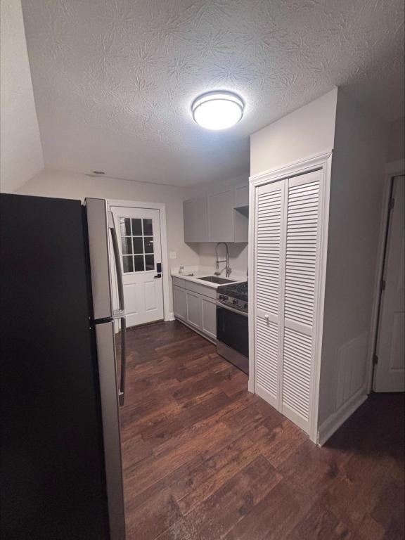 106 1/2 E College Ave - Photo 6 of 13