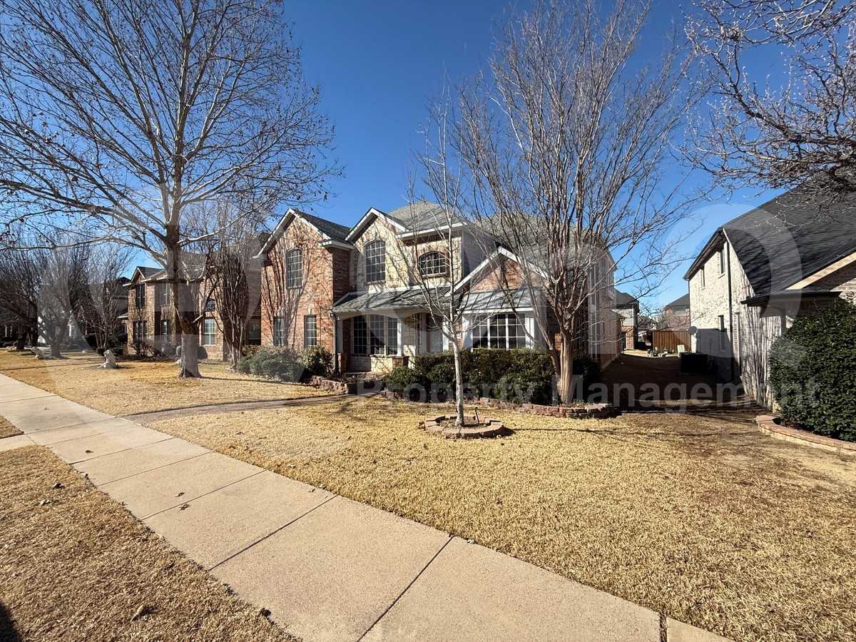 2022 Huntcliffe Ct - Photo 2 of 40