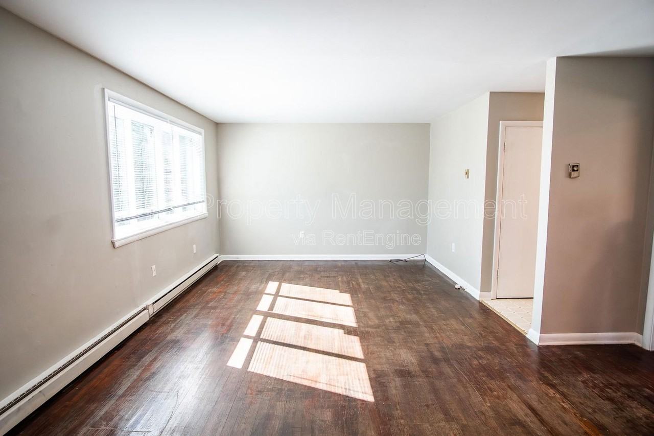 127 Upper Airbase Ln #1 - Photo 7 of 18