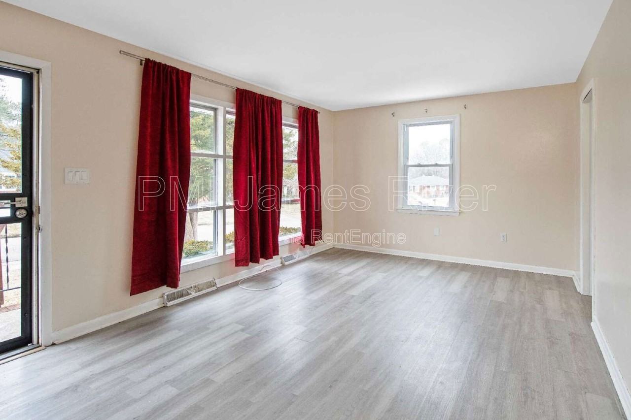 919 Laurel Rd - Photo 2 of 9