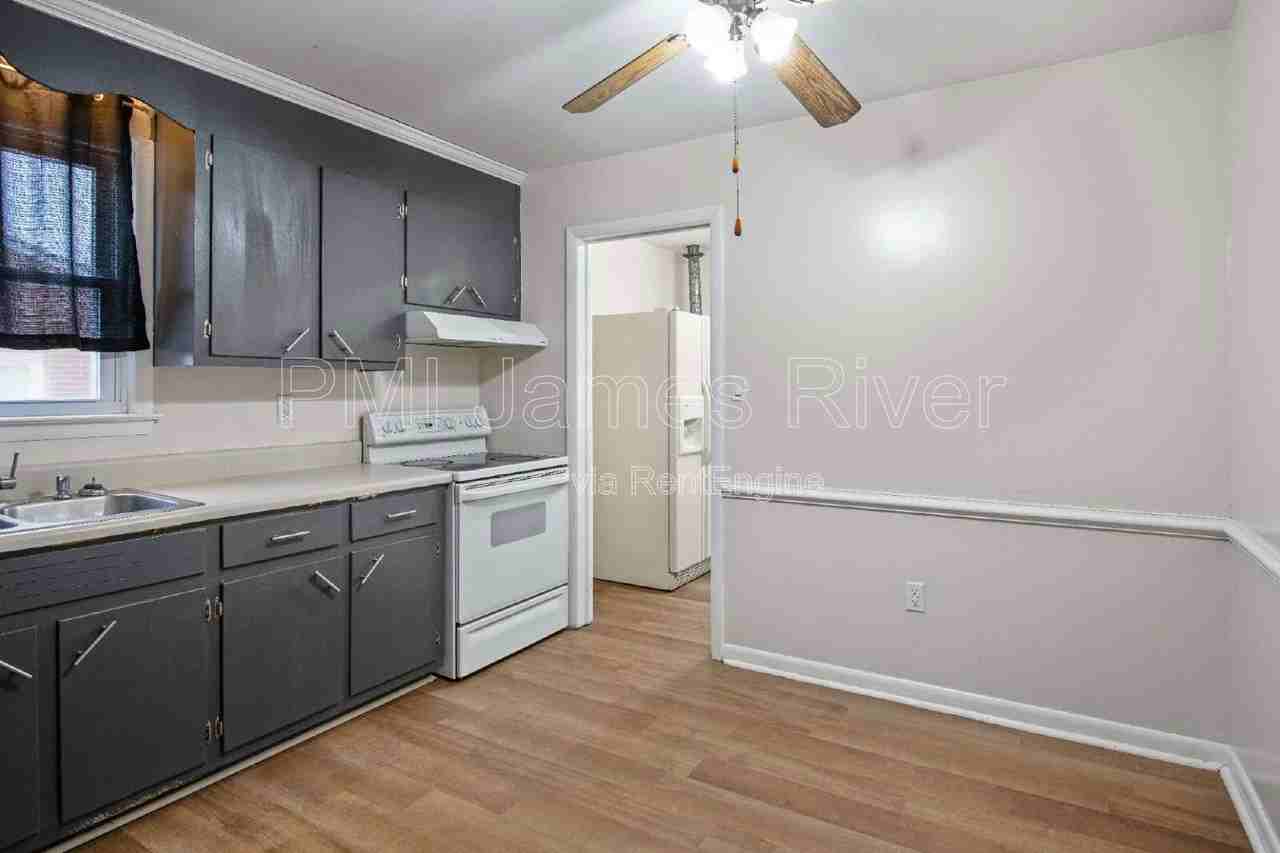 919 Laurel Rd - Photo 4 of 9