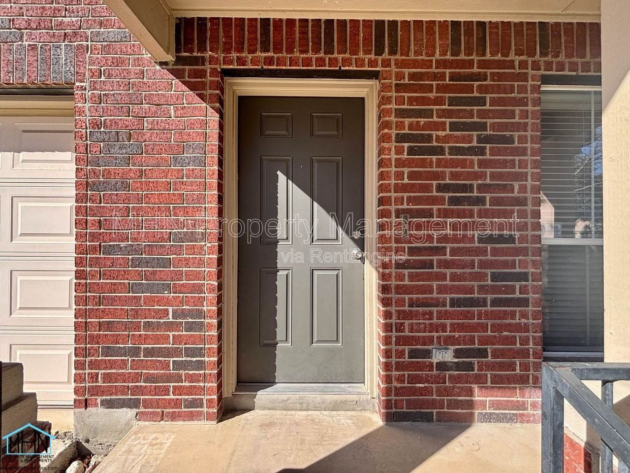 6507 Dancing Ct - Photo 3 of 29