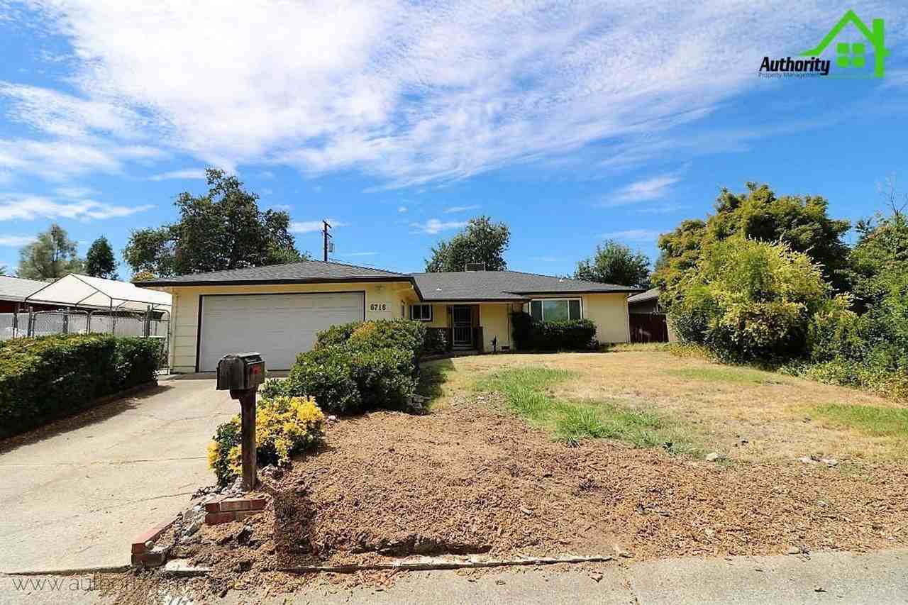 6716 Ferndale Dr - Photo 3 of 21