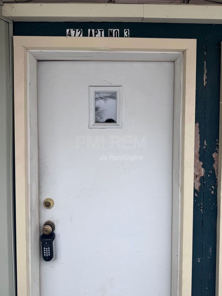 472 Sumner St #3 - Photo 3 of 12