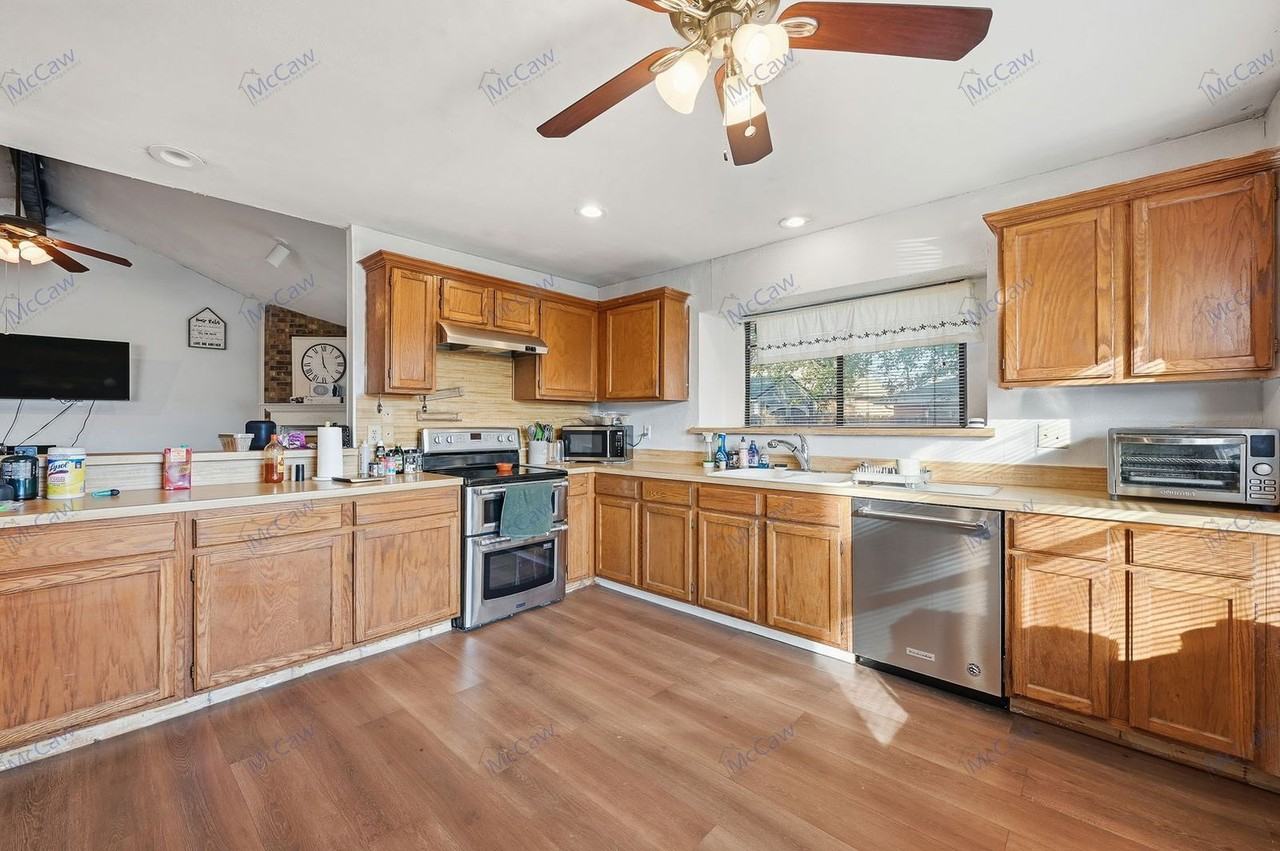 6408 Woodstream Trl - Photo 7 of 19