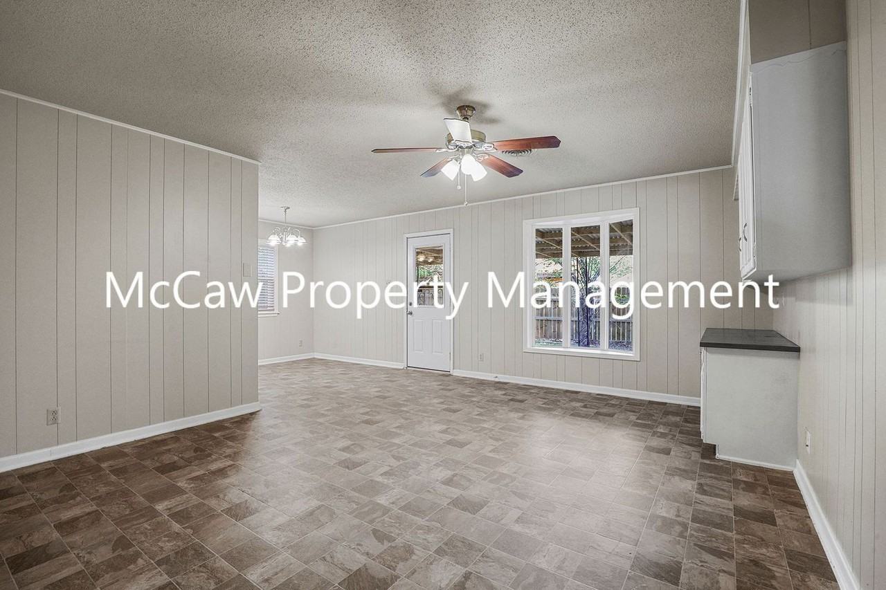 1110 Rosedale Dr - Photo 6 of 16