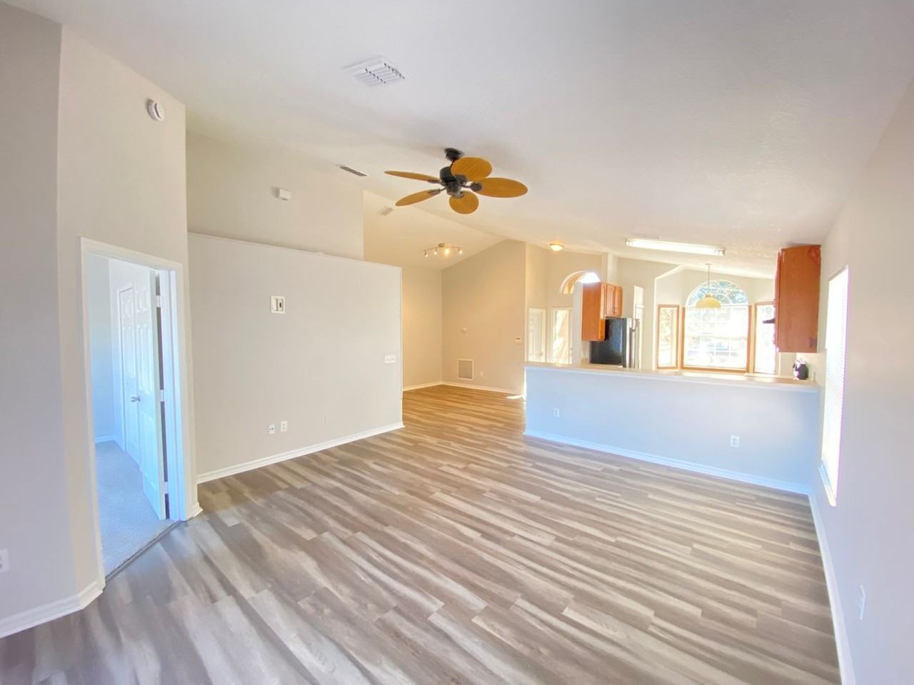 132 Rose Hill Trl - Photo 4 of 33