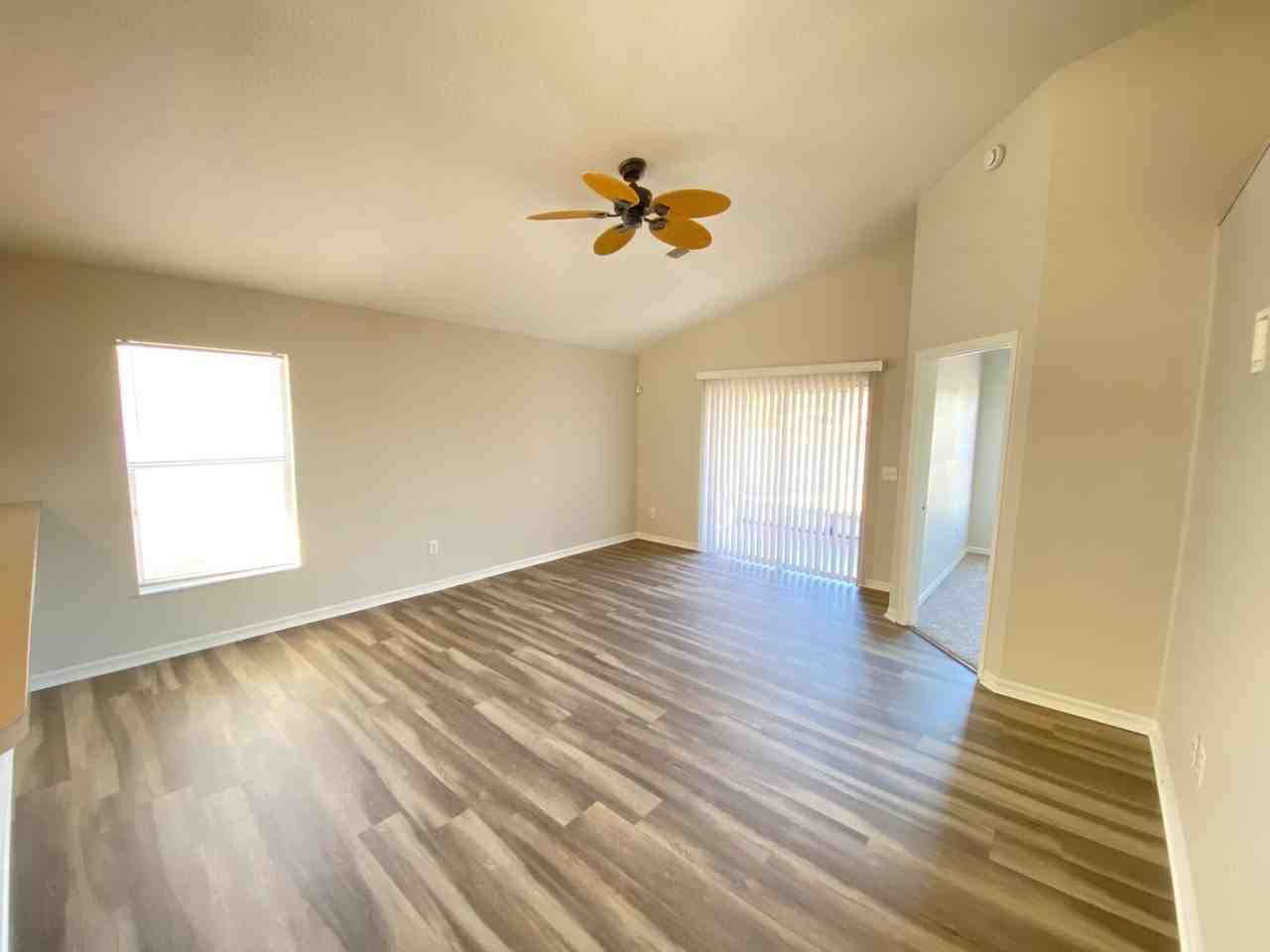 132 Rose Hill Trl - Photo 5 of 33