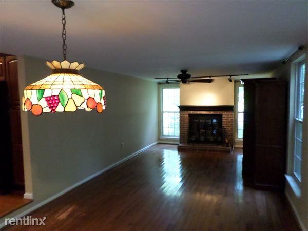 1857 Dixie Line Rd - Photo 3 of 10