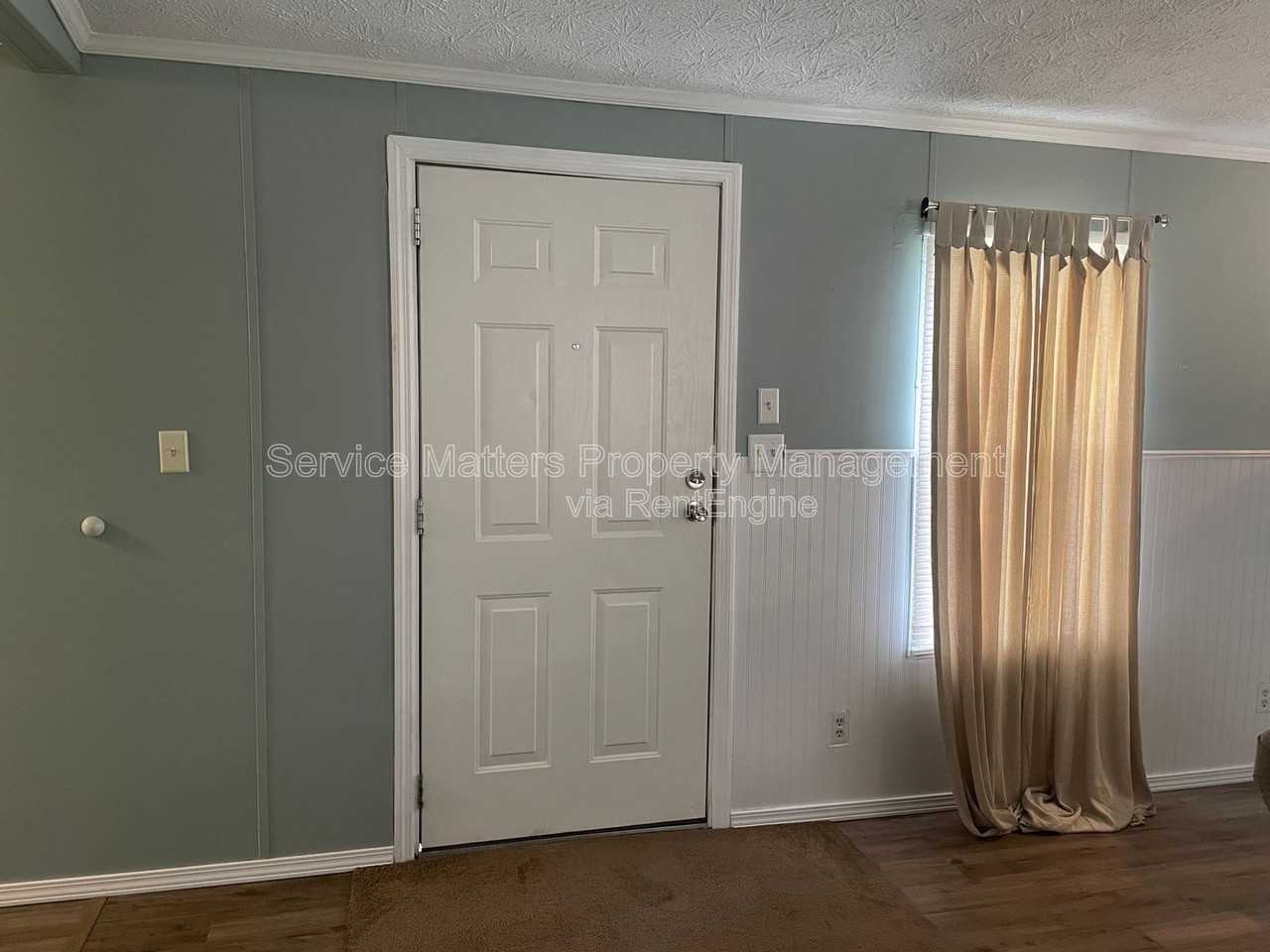 9840 Redland Rd - Photo 3 of 15