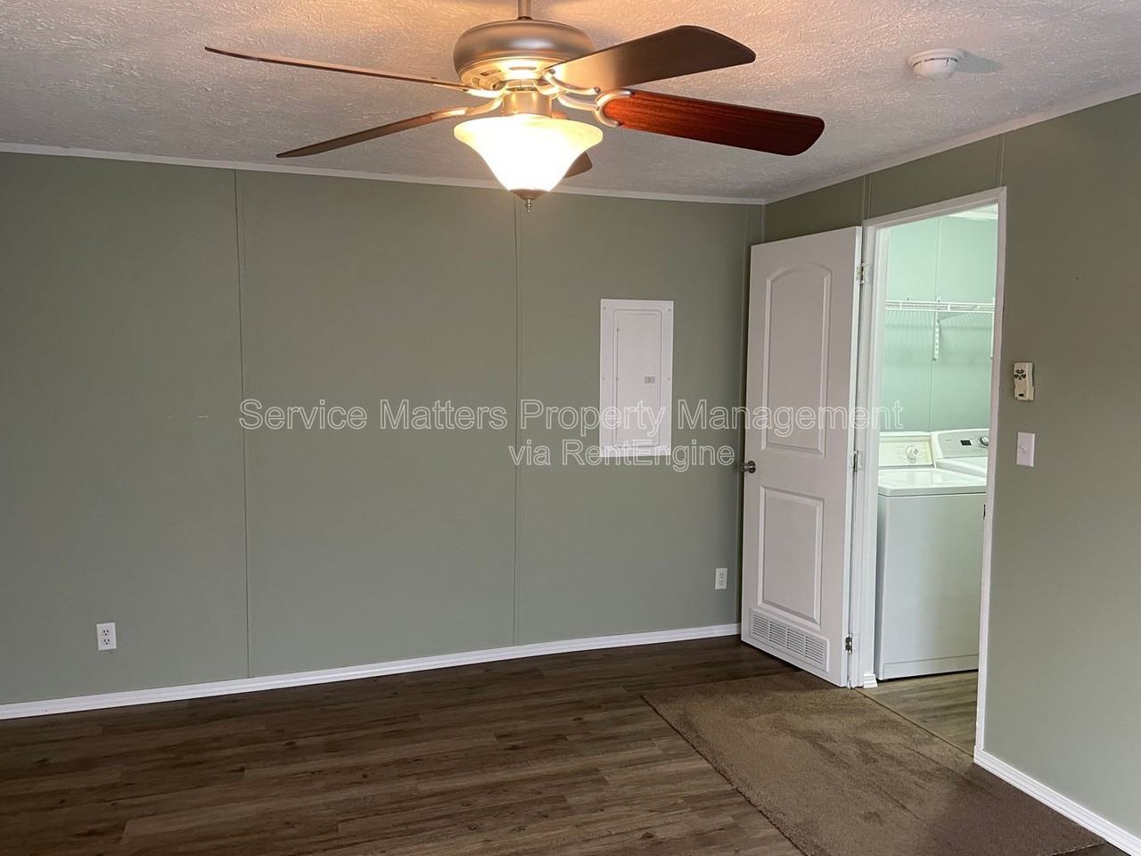 9840 Redland Rd - Photo 7 of 15