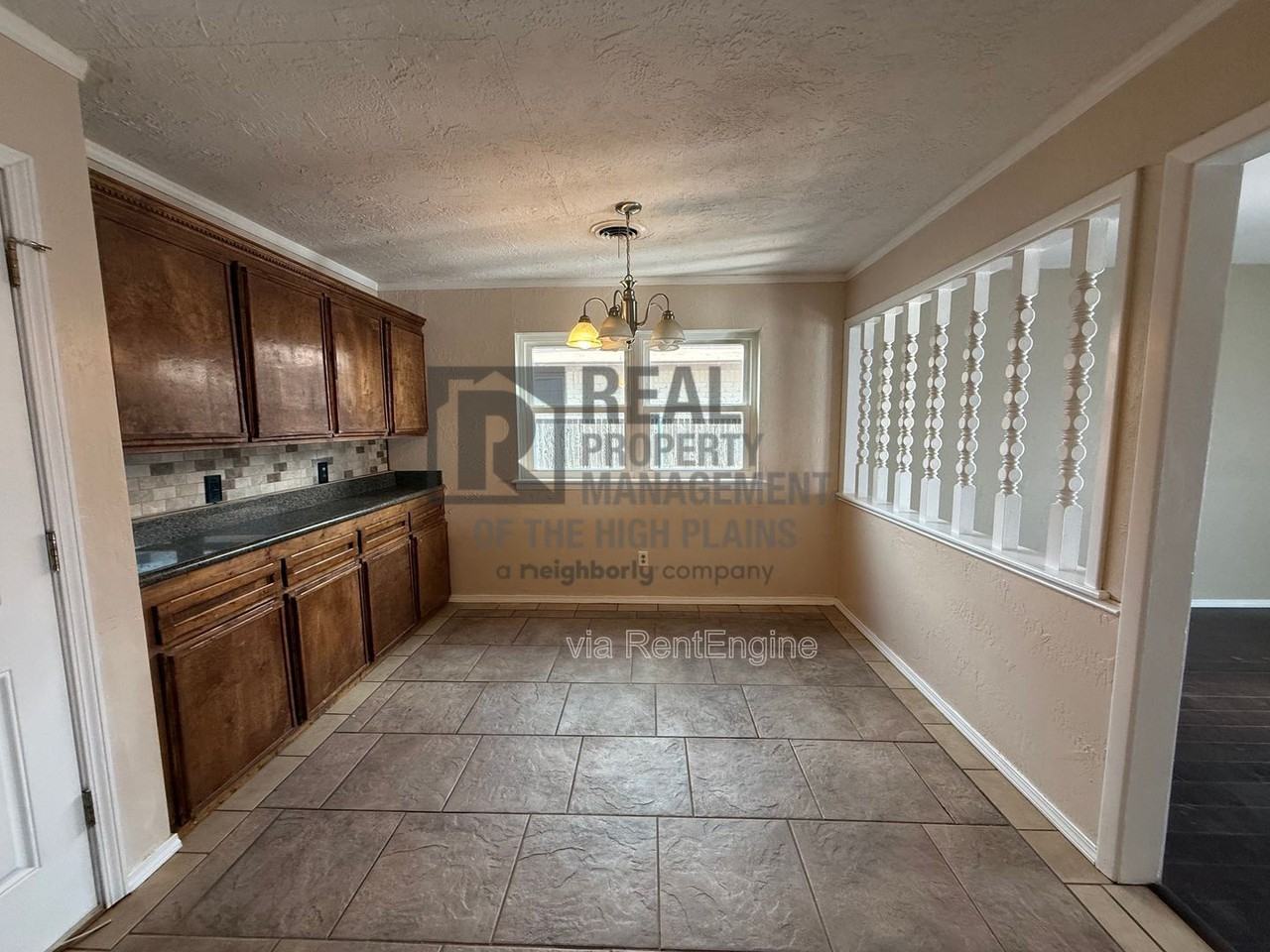 5133 Kirk Dr - Photo 4 of 16