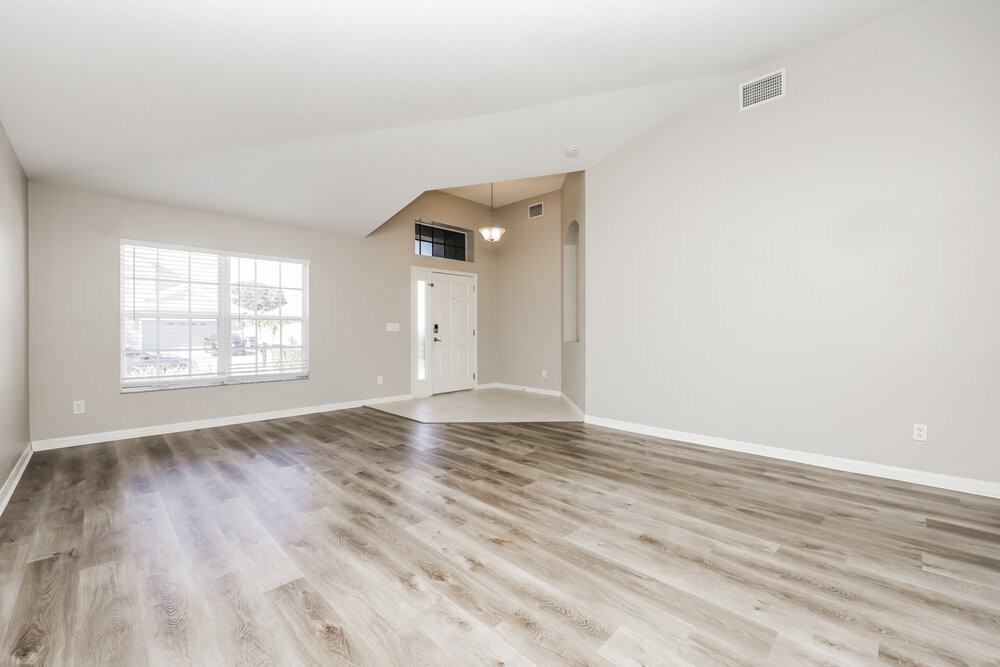 3128 Prairie Iris Dr - Photo 3 of 16