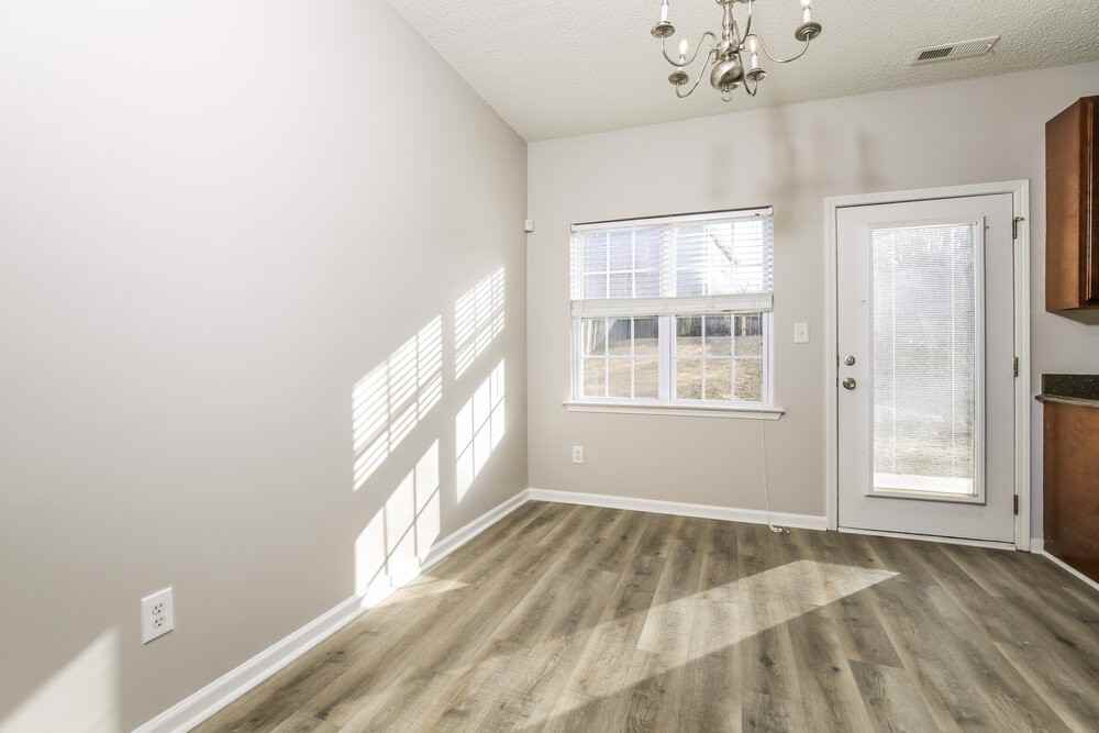 6920 Spanglers Spring Way - Photo 6 of 17