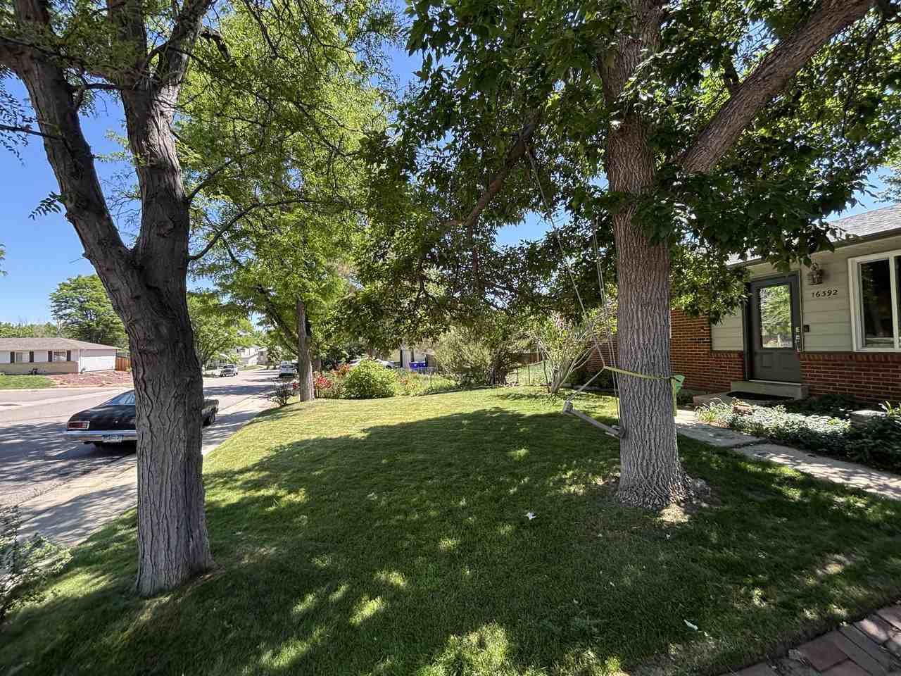 16392 E Bates Dr - Photo 3 of 5