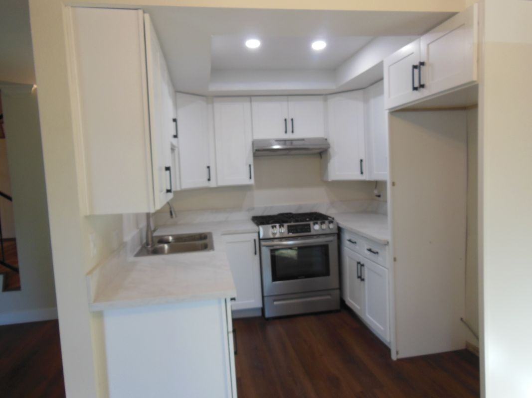 8728 Cedros Ave - Photo 4 of 27