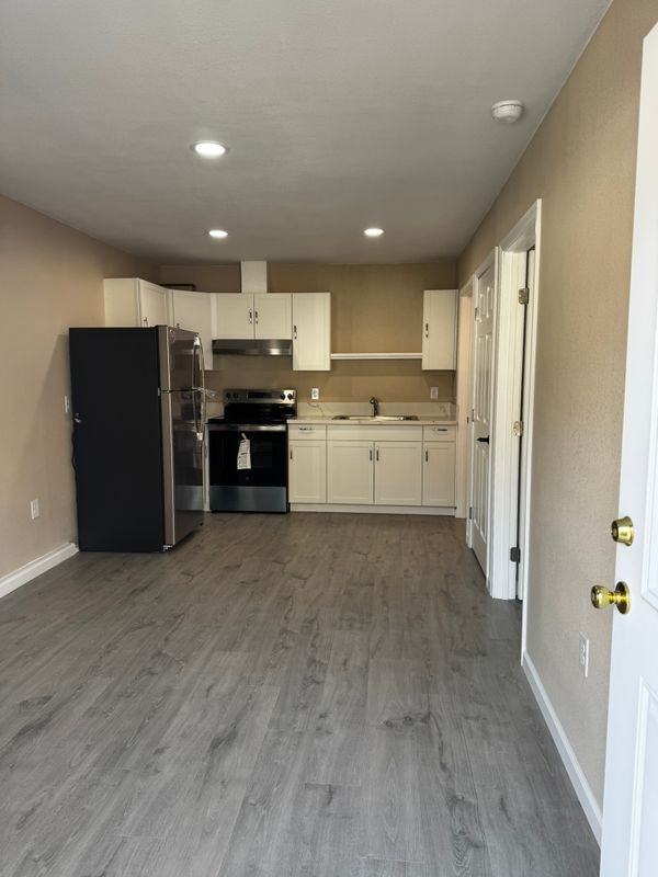 1816 Innsbrook Dr - Photo 2 of 7