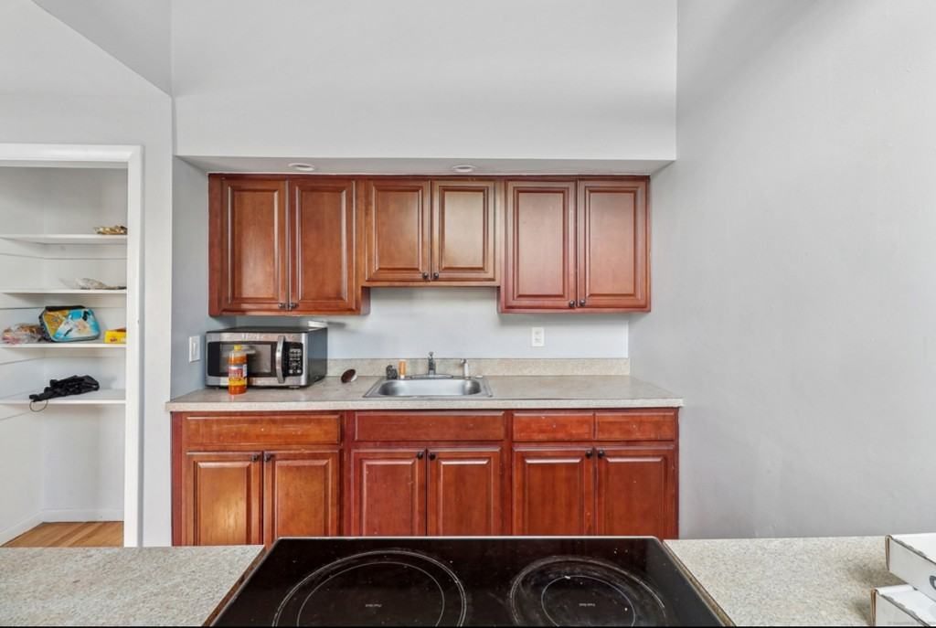 255 East Ave - Photo 3 of 9