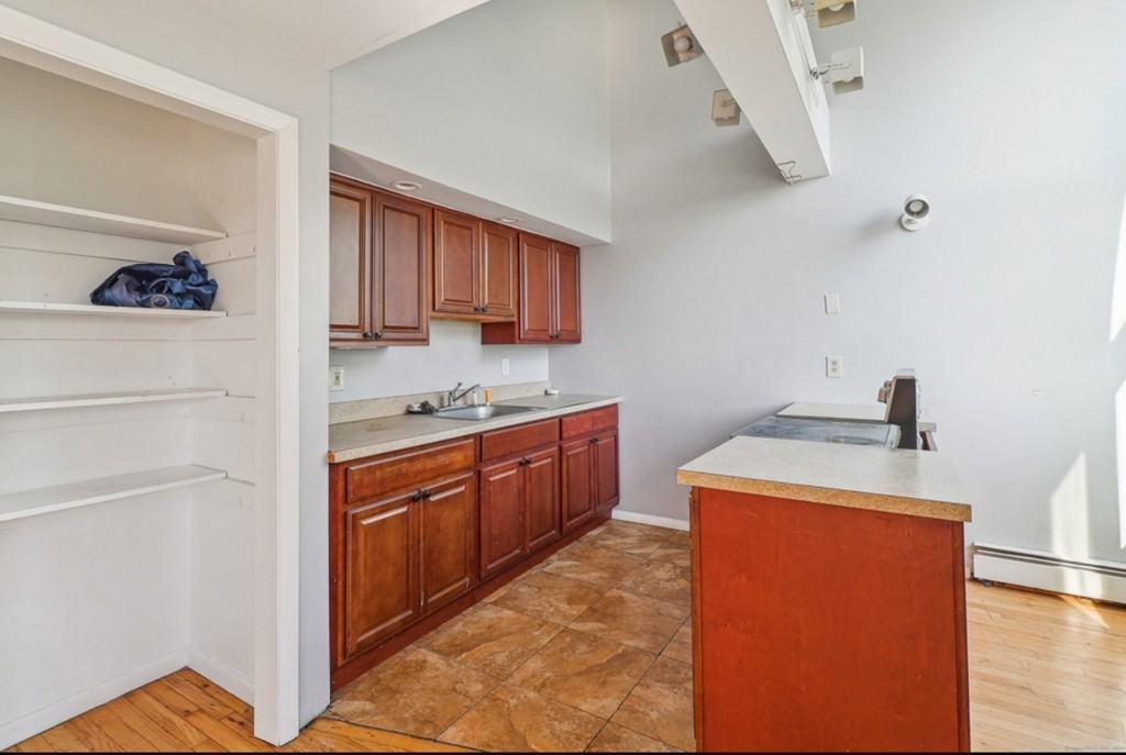 255 East Ave - Photo 4 of 9