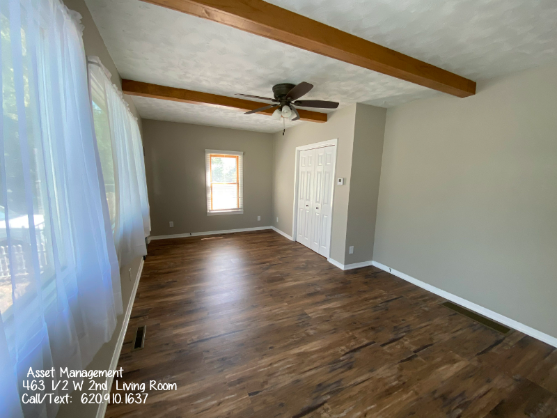 463 1/2 W 2nd St - Photo 4 of 21