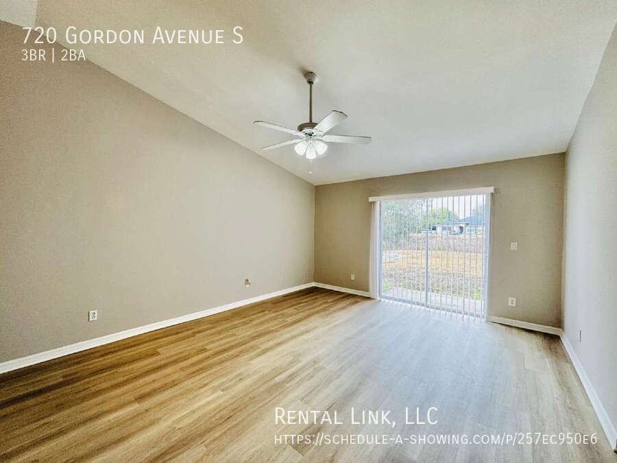 720 Gordon Ave S - Photo 2 of 33