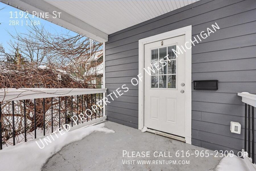 1192 Pine St - Photo 4 of 20