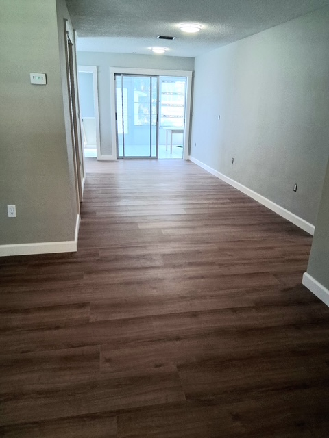 308 Banana St - Photo 5 of 7