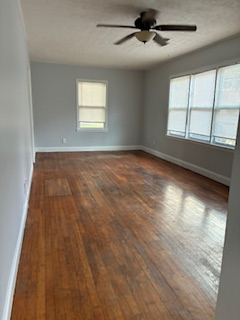 1104 Barnes Mill Rd - Photo 3 of 7