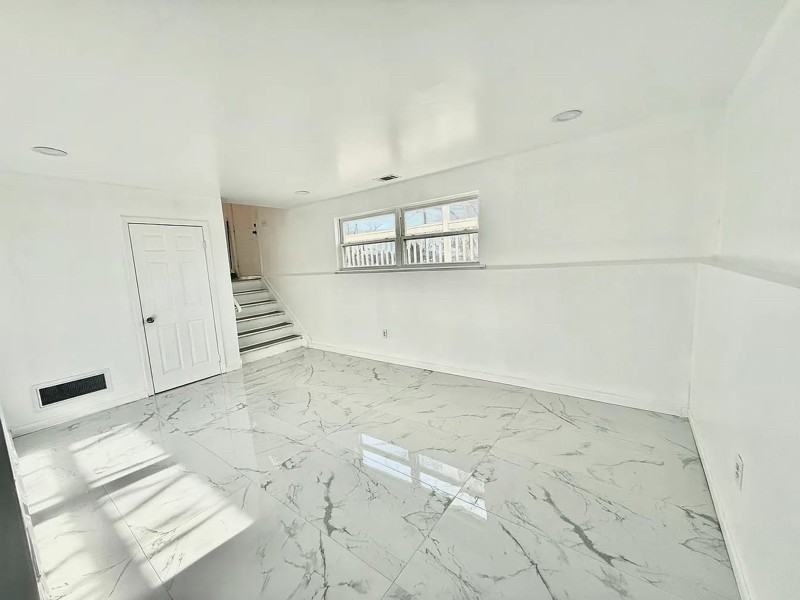 6 Citadel Ct - Photo 5 of 15