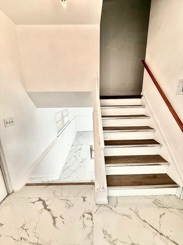 6 Citadel Ct - Photo 7 of 15